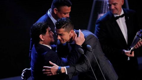 La felicitación de Cristiano Ronaldo a Maradona: El número uno después del Bicho