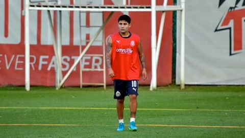 "Chofis, "Gallito" y Alexis Peña no trabajan con Chivas