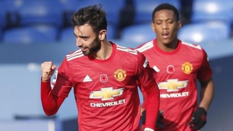 El United asalta el campo del Everton con doblete de Bruno Fernandes