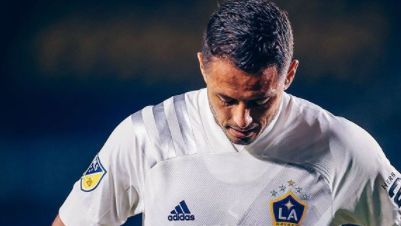 Revientan a Chicharito Hernández por irse a descansar tras fracaso del LA Galaxy