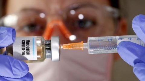 Brasil suspende ensayos de vacuna china contra Covid por ''incidente''