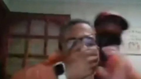 VIDEO: Asaltan en Brasil a maestro en plena clase vía zoom