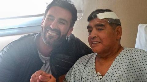 Diego Armando Maradona abandona el hospital tras cirugía en la cabeza