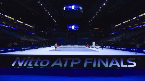 Campeón defensor Tsitsipas enfrentará a Nadal en fase grupos ATP Finals