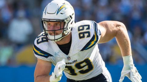 Los Chargers no tendrán en el campo de juego a Bosa y Jackson