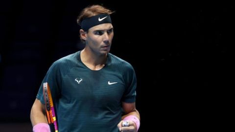 Nadal supera sin problemas a Rublev en su debut en el ATP Finals