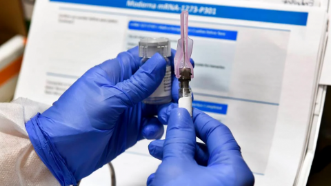 Vacuna de Farmacéutica Moderna contra Covid tiene efectividad del 94.5%