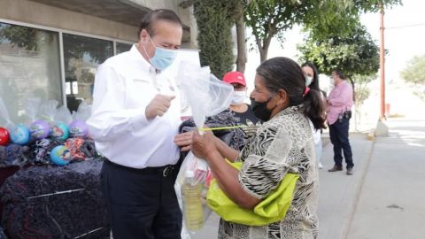 Entregan apoyos a familias vulnerables de la Presa en Tijuana