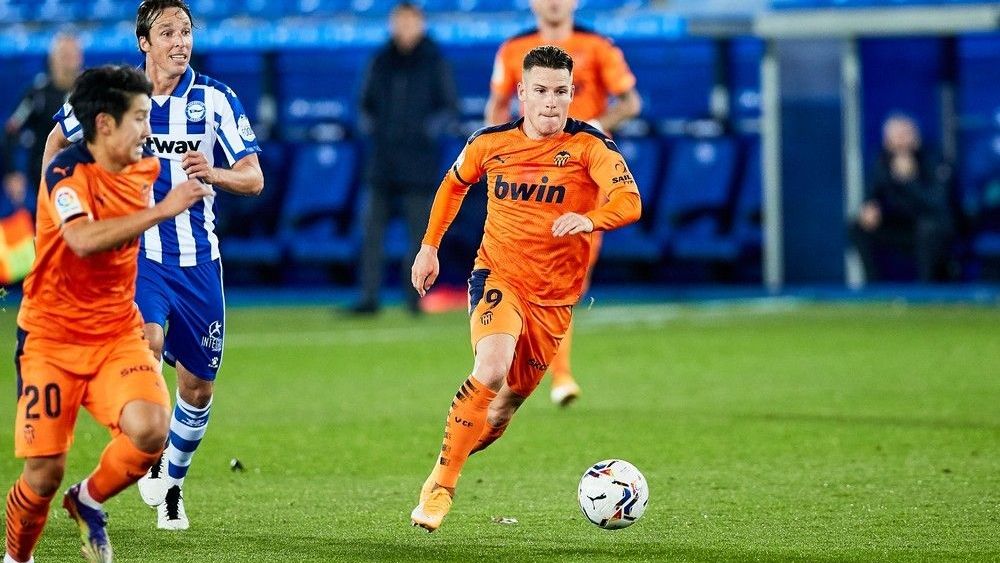 El Valencia roza la remontada ante el Alavés