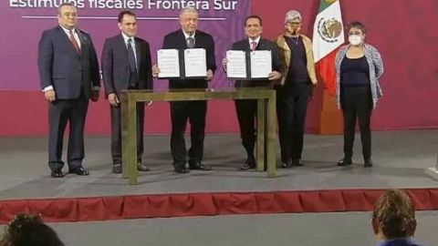 VIDEO: Firma decretos para otorgar estímulos fiscales a la frontera sur