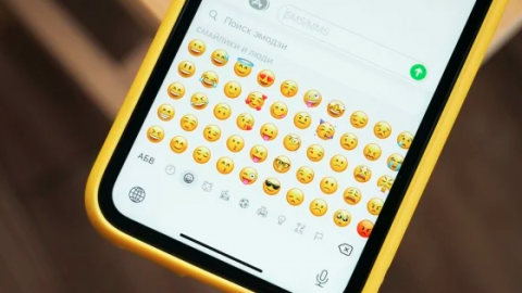 Nuevos emojis navideños en WhatsApp