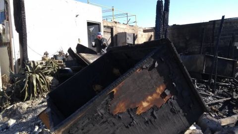 Tandeos de agua afectó para sofocar incendios en Tijuana