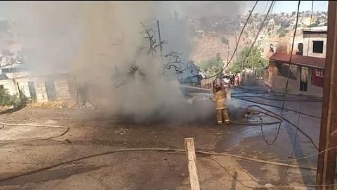 Familias pierden todo en incendio en Colonia Tres de Octubre