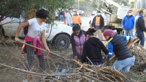 Retiran 50 toneladas de basura en Vía Internacional de Tijuana