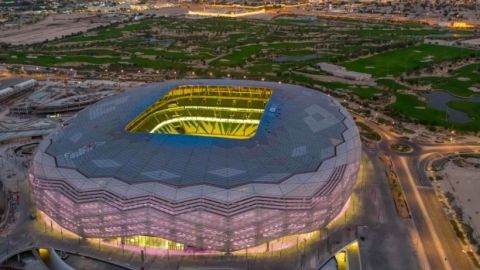 Qatar inaugurará estadio mundialista con aficionados recuperados de Covid-19