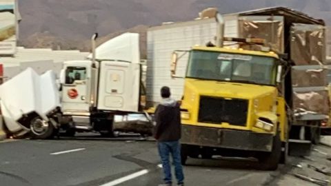 Fuerte accidente en la carretera de cuota Tijuana- Tecate