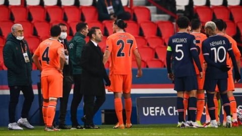 PSG y Estambul abandonan partido de Champions por insulto racista de árbitro