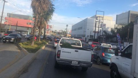 ¡Caos vial en el Díaz Ordaz! Más de 15 minutos detenidos
