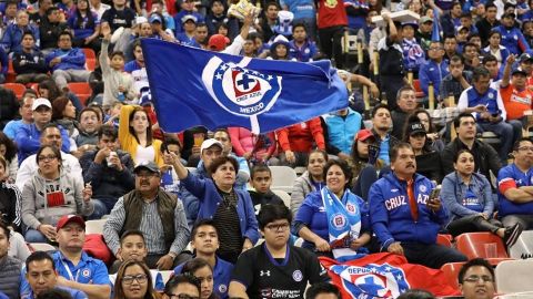 Cruz Azul le manda mensaje a los aficionados "que se bajaron del barco"