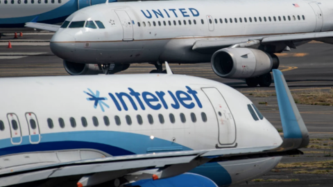 Trabajadores de Interjet solicitan al gobierno requisa de aerolínea