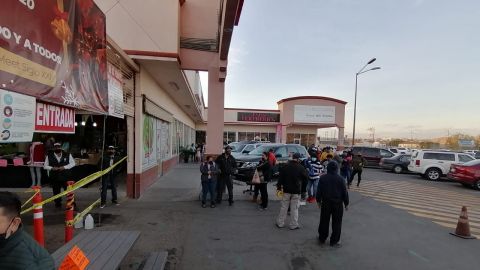 Clausuran swap meet de Tijuana