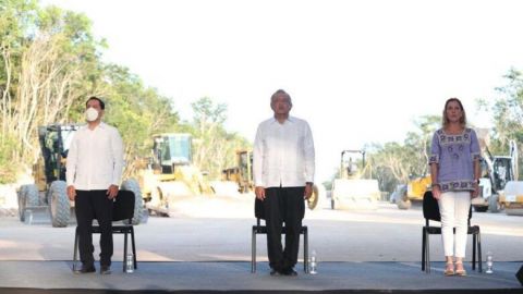 López Obrador anuncia dos plantas termoeléctricas en Yucatán