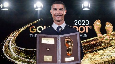 Recibe Cristiano Ronaldo el Premio Golden Foot