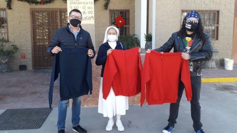Abuelitos de Tijuana reciben donativos de Grupo Cadena