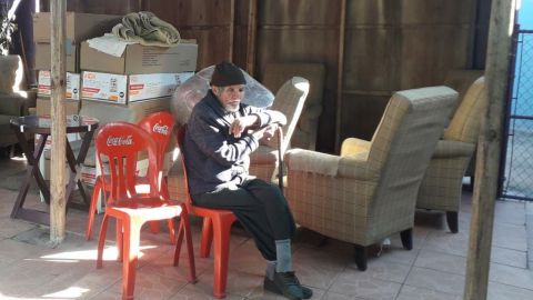 Abuelitos extrañan visitas en los asilos