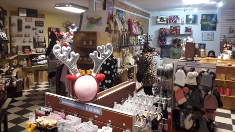 Ventas aumentan hasta un 70% en comercios de Tijuana