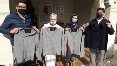 Abuelitos de Tijuana reciben donativos por Grupo Cadena