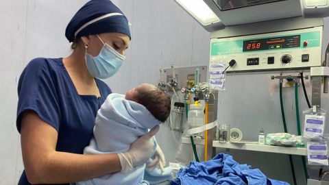 Daniel Emiliano es el primer bebé del 2021 que nace en el IMSS