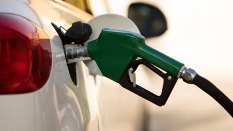 PRD llama a AMLO a frenar incrementos en gasolinas