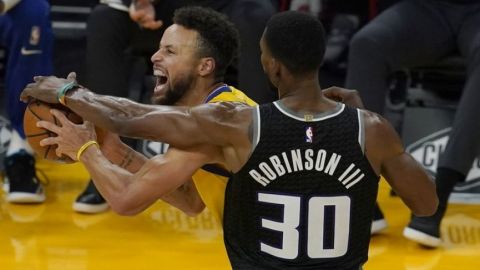 Curry anota 30 puntos y Warriors aplastan a Kings 137-106