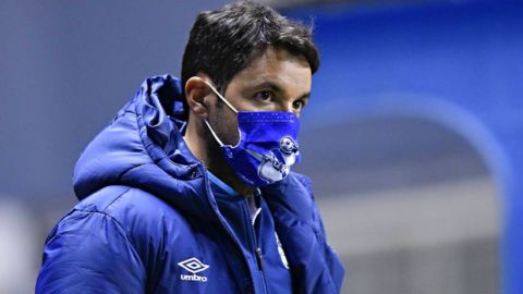 Nicolás Larcamón ve al Cruz Azul como un rival más