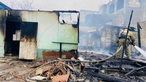 Intensa jornada de incendios en Tijuana