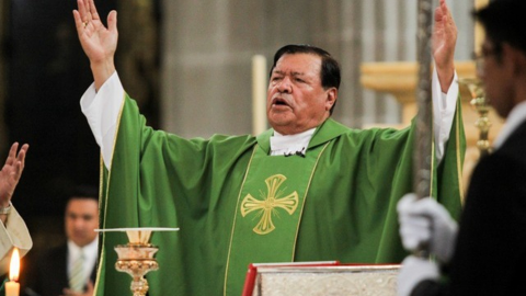 Norberto Rivera fue intubado por COVID19
