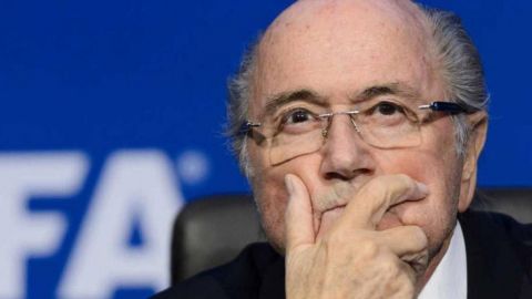 Hija de Blatter da a conocer motivos para coma inducido de su padre