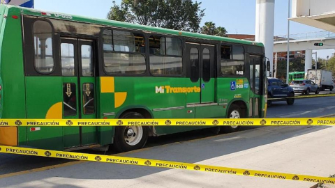 Hombre muere en transporte público de Jalisco, posiblemente por COVID