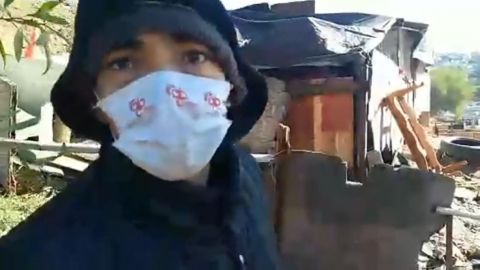 Recién llegado de Sinaloa, pide ayuda para sobrevivir con su familia