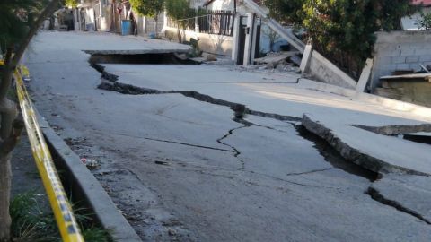 Abuelitos, adultos y niños afectados por deslizamientos en Colonia 3 de Octubre