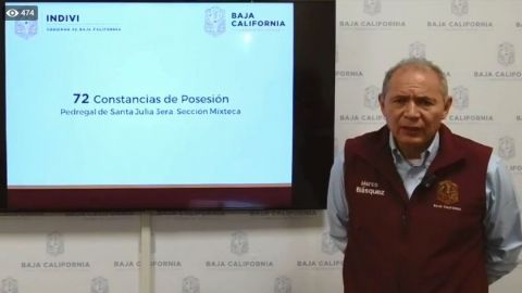 Entrega Indivi constancias de posesión a mujeres indígenas