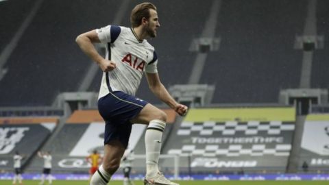 Kane regresa para poner fin a mala racha de Tottenham