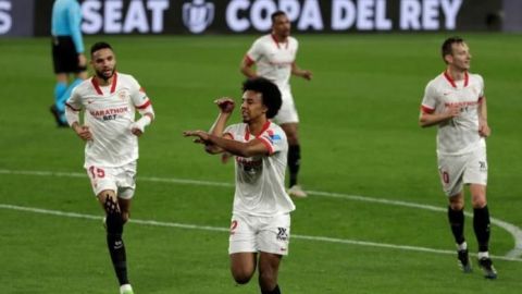 El Sevilla golpea primero y Bono amarga la noche a Messi
