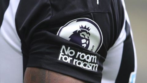 Fútbol inglés pide a redes sociales actuar contra racismo