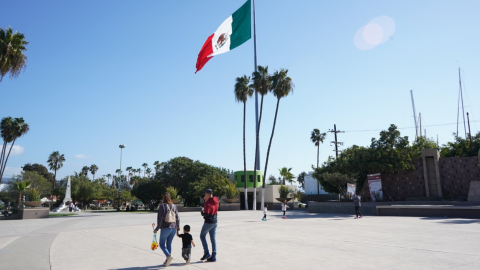 Comerciantes conformes con remodelación de Plaza Cívica de la Patria