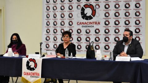 Reeligen a Amalia Vizcarra en presidente de CANACINTRA Ensenada