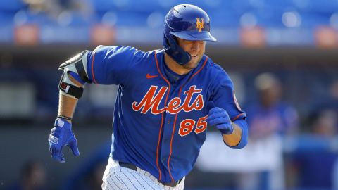 Tebow, jardinero de Mets en ligas menores, anuncia retiro del beisbol profesiona