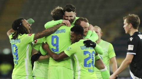 Wolfsburgo gana y se consolida en puestos de ‘Champions’