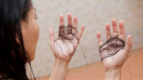¿Se te cae el cabello luego de tener covid? Expertos te cuentan lo que sucede